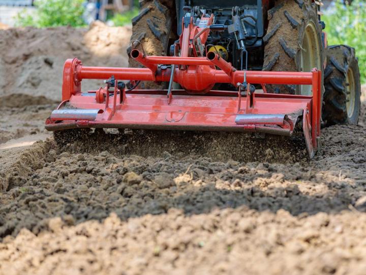 Travaux de mise en place de terre végétale Saint-Sauveur